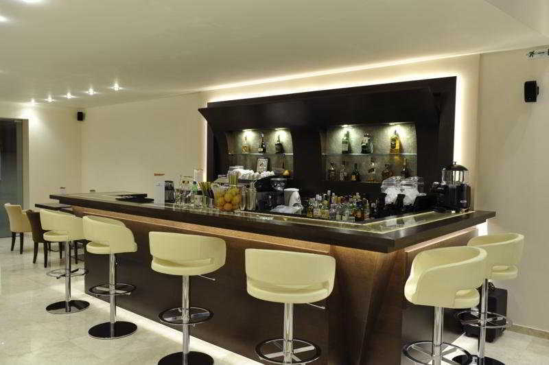 Europa Hotel Kastoria Extérieur photo